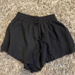 Aqua black linen flowy shorts size small